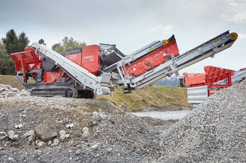 JAWMAX 300 MOBILE JAW CRUSHER (CAN WORK WITH A SUSPENDED SCREEN)