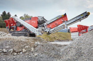 JAWMAX 300 MOBILE JAW CRUSHER (CAN WORK WITH A SUSPENDED SCREEN)