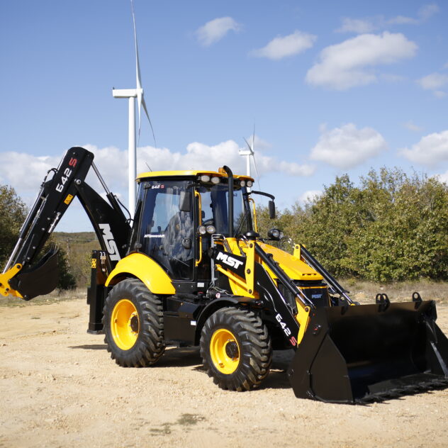 Czy&nbsp;Koparko-ładowarka MST to&nbsp;faktycznie najlepszy wybór w&nbsp;2026 roku?