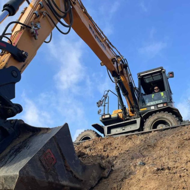 Zdjęcia od&nbsp;Karola, operatora na&nbsp;maszynie Hyundai!